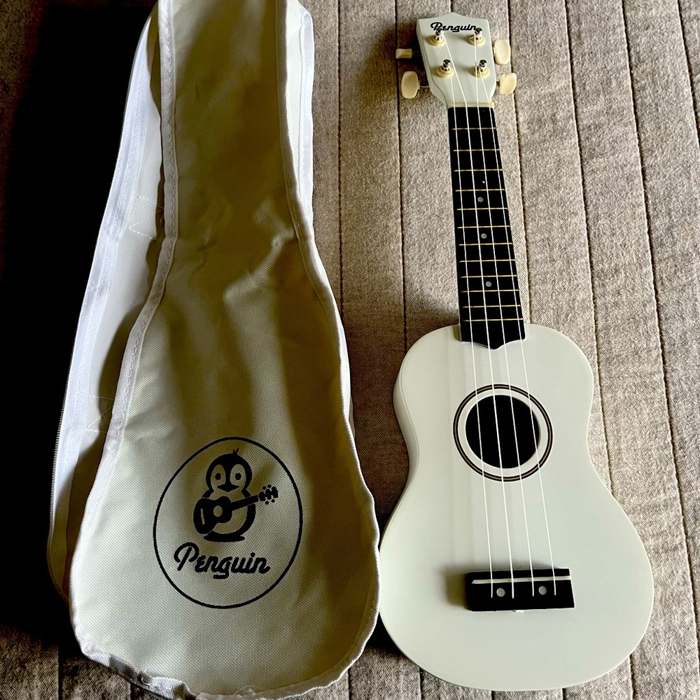 Ukulele.
